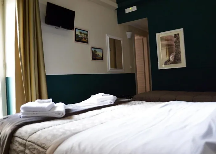 Bed and Breakfast Il Viaggio di Dante Historical Center Napoli